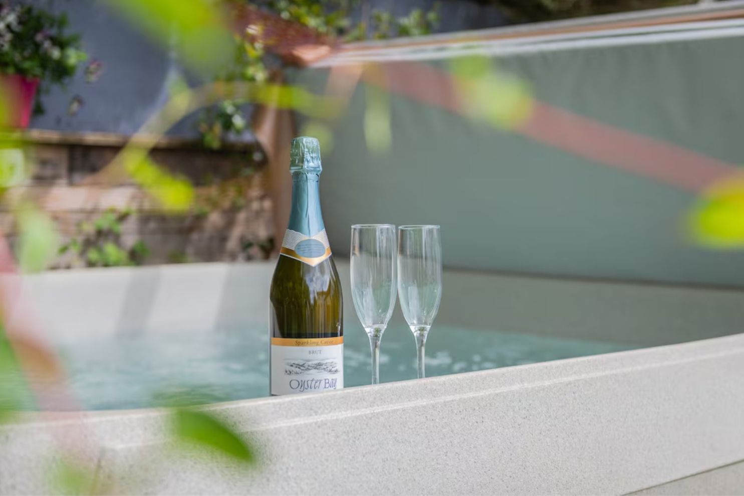 hot tub with champagne